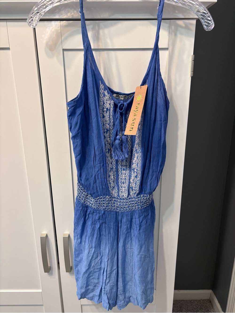 Raya Sun NWT Ombré Blue Embroidered Spaghetti-Strap One-Piece Romper Size M boho